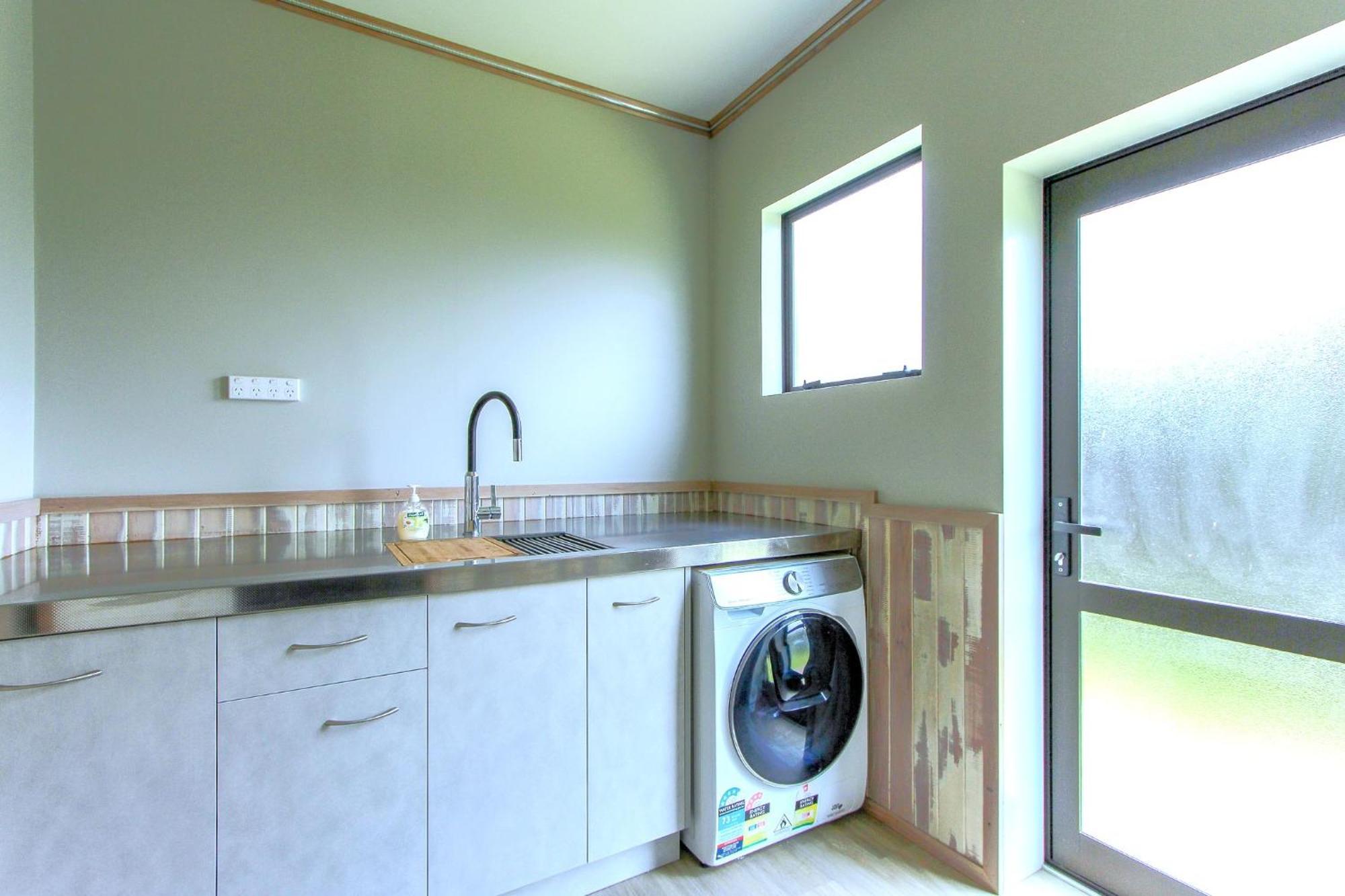 רוטורואה Spacious Retreat With Mountain View מראה חיצוני תמונה