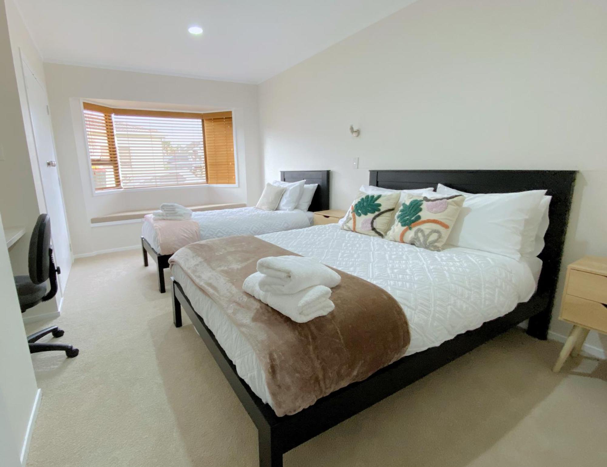 רוטורואה Spacious Retreat With Mountain View מראה חיצוני תמונה