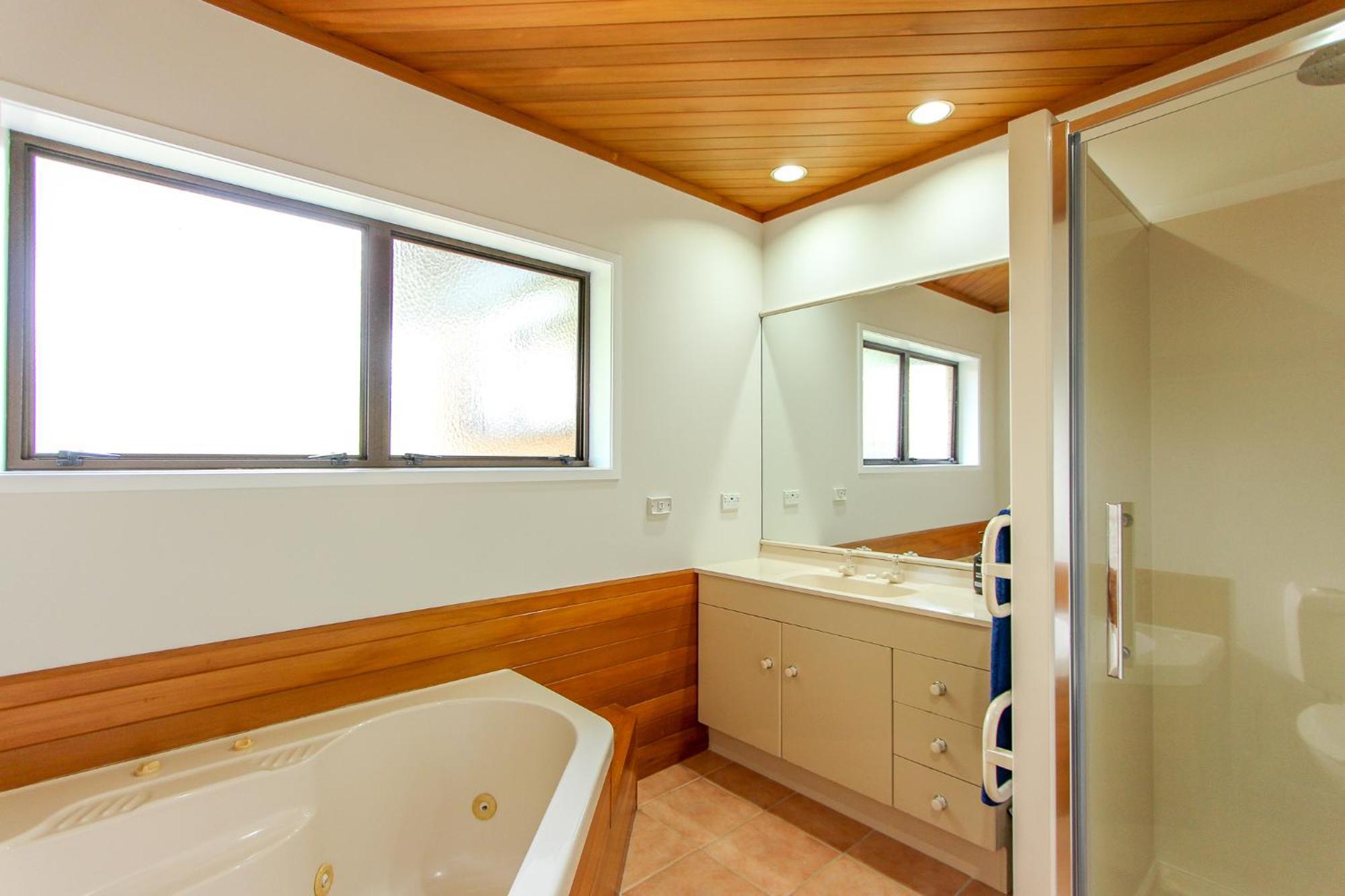 רוטורואה Spacious Retreat With Mountain View מראה חיצוני תמונה