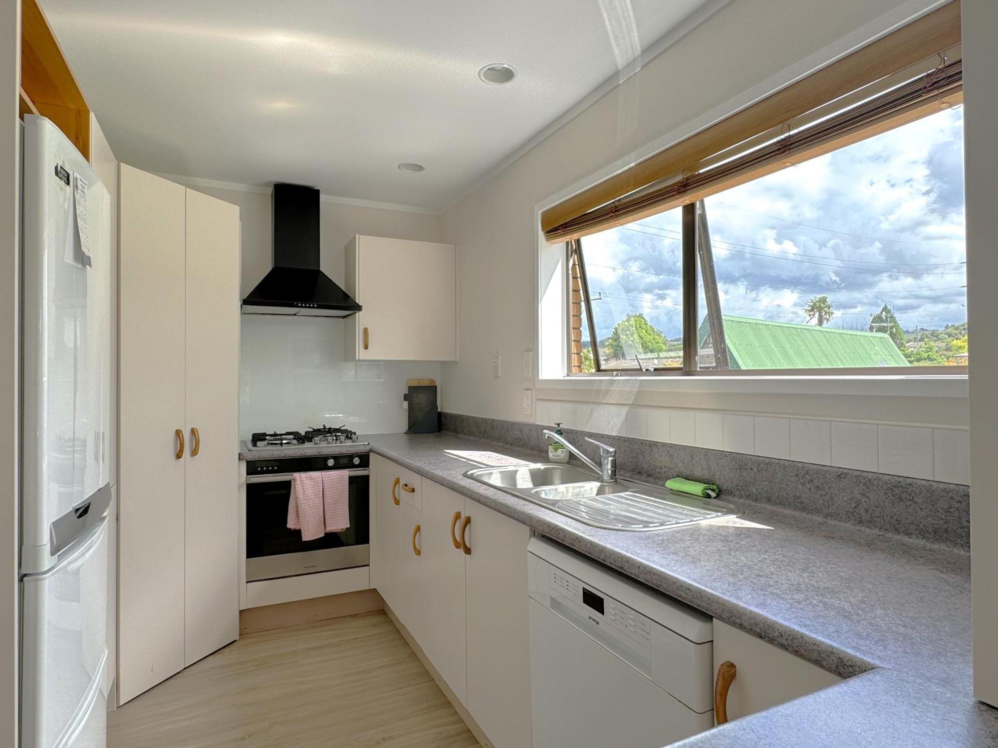 רוטורואה Spacious Retreat With Mountain View מראה חיצוני תמונה