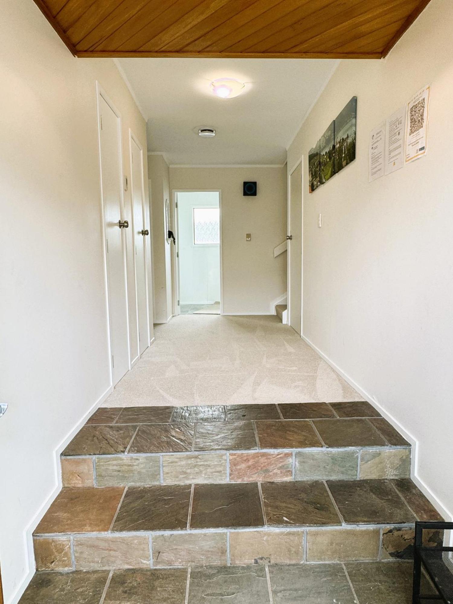 רוטורואה Spacious Retreat With Mountain View מראה חיצוני תמונה